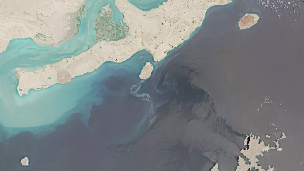 A satellite image shows Qeshm Island following suspected oil spills at sea, off the coast of Iran, August 10, 2026. European Union/Copernicus Sentinel-2/Handout via REUTERS THIS IMAGE HAS BEEN SUPPLIED BY A THIRD PARTY. MANDATORY CREDIT.