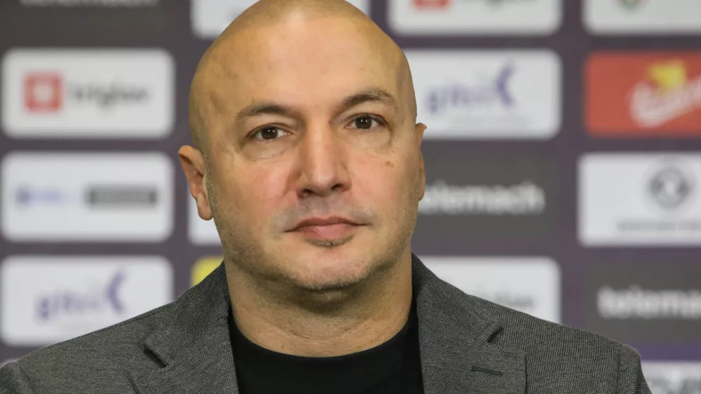 - Necat Ayg&uuml;n, &scaron;portni direktor,- 12.06.2026. - Predstavitev novega trenerja NK Olimpija Miha Brečka.FOTO: Bojan Velikonja