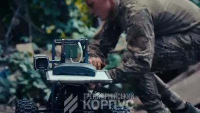 Po navedbah ukrajinske vojske so ti roboti odvrženi za sovražnikove črte. / Foto: Ukrajinska Vojska