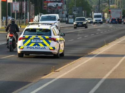 Policisti se včasih ne ustavijo samo pri vozniku &hellip; Slika je ilustrativna. / Foto: iStock