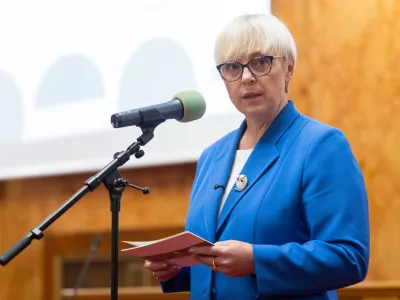Ljubljana, Univerza v Ljubljani.Mednarodna znanstvena konferenca z naslovom Vkljucujoca dolgoziva druzba: dostojanstvo v staranju.Predsednica republike Natasa Pirc Musar.