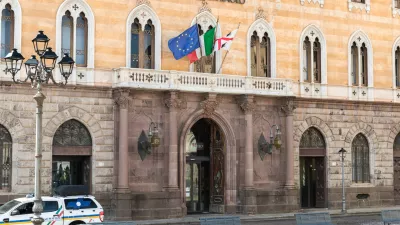 Na tarčo so vzeli italijansko banko Intesa Sanpaolo. Slika je ilustrativna. / Foto: Istock