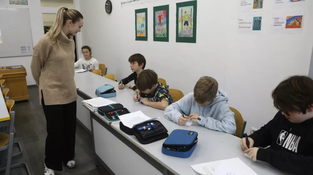 Ministrstvo spisalo nov pravilnik, pomoč pa &scaron;e po starem