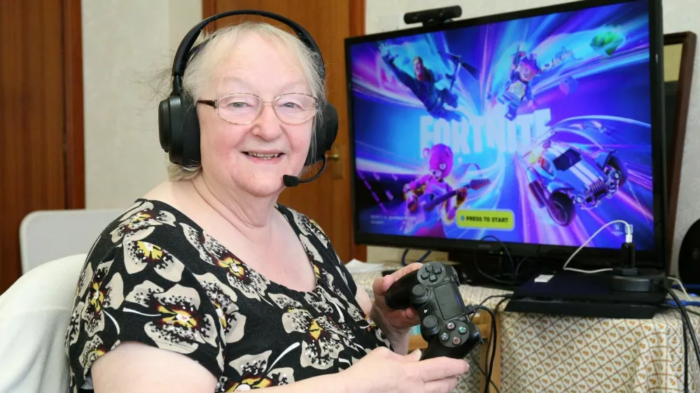 Cath Bowie, aka Grumpygran1948, is 75 from Scotland and has thousands of followers on Fortnite.Grumpy gran aged 75 is global Fortnite gaming sensation, Scotland - 21 Mar 2024,Image: 858873071, License: Rights-managed, Restrictions:, Model Release: no / Foto: Profimedia