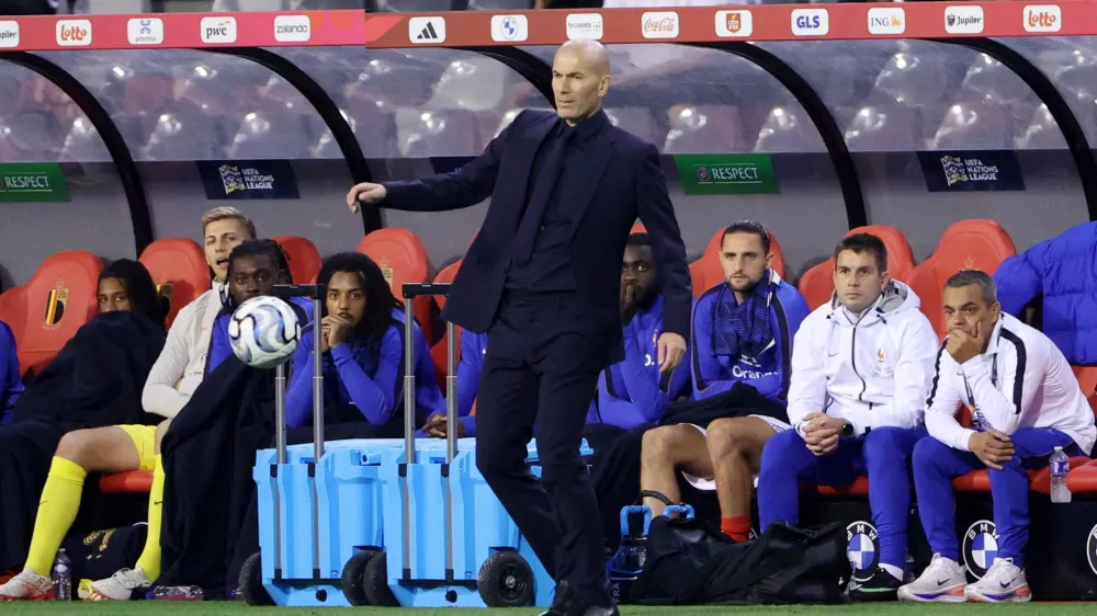 Soccer Football - UEFA Nations League - Group A1 - Belgium v France - King Baudouin Stadium, Brussels, Belgium - September 28, 2026 France coach Zinedine Zidane reacts REUTERS/Omar Havana   TPX IMAGES OF THE DAY