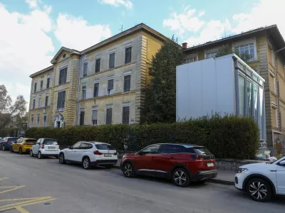 Od prisilnih delavnic, ubožnice do centra za brezdomne
