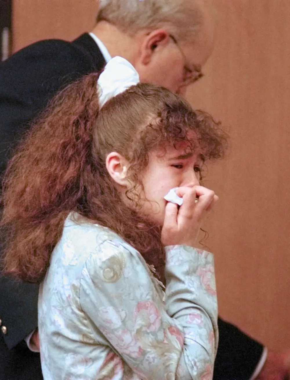 Christa Pike is escorted from Knox County Criminal Court in Knoxville, Tennessee, US, on March 30, 1996, after being sentenced to death for the murder of Colleen A. Slemmer. Joe Howell/Knoxville News-Sentinel/USA TODAY NETWORK via REUTERS NO RESALES. NO ARCHIVES. MANDATORY CREDIT.  THIS IMAGE HAS BEEN SUPPLIED BY A THIRD PARTY