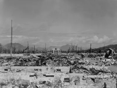 FILE PHOTO: Devastation caused by the atomic bomb is seen in Nagasaki, Japan March 17, 1948. Department of Energy/Lawrence Berkeley National Laboratory/Handout via REUTERS/File Photo  ATTENTION EDITORS - THIS IMAGE HAS BEEN SUPPLIED BY A THIRD PARTY. PLEASE SEARCH "FROM THE FILES - 75TH ANNIVERSARY OF THE ATOMIC BOMBINGS" FOR ALL PICTURES / Foto: Department Of Energy