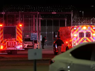 Emergency vehicles arrive at Riverbend Maximum Security Institution after the execution of Christa Pike was halted Wednesday, Sept. 30, 2026, in Nashville, Tenn. (AP Photo/George Walker IV)