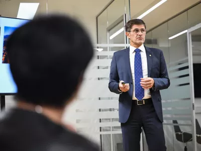 župan Mestne občine Kranj Matjaž Rakovec- 10.10.2023 - 23. Slovenska GAZELA 2023 &ndash; regijski izbor najbolj&scaron;ih najhitreje rastočih podjetij v organizaciji časnika Dnevnik &ndash; razglasitev gorenjske gazele 2023 v Kranju //FOTO: Nik Erik Neubauer