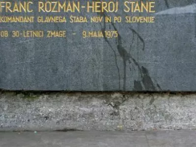SpomenikFranc Rozman Stane