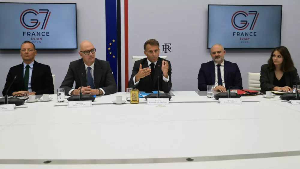 French President Emmanuel Macron (C) speaks next to French Presidential advisor Emmanuel Bonne (L), France's Economy, Finance and Industry Minister Roland Lescure, Secretary-General of the Office of the President of the French Republic Pierre-Andre Imbert and Camille Morfouace de Broucker following a video conference with G7 leaders from the Elysee Presidential Palace in Paris on October 2, 2026. G7 leaders were holding talks on October 2, 2026, to coordinate action on tackling high fuel prices, after Washington upped pressure on Europe to release its strategic reserves or face a US diesel export ban.   LUDOVIC MARIN/Pool via REUTERS