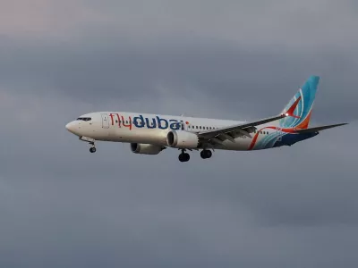 FILE PHOTO: A plane, carrying passengers who were on the FlyDubai aircraft bound for Israel from the United Arab Emirates, which was diverted to Saudi Arabia following an emergency signal, arrives at the Ben Gurion International Airport, in Lod, near Tel Aviv, Israel, September 30, 2026. REUTERS/Ammar Awad/File Photo