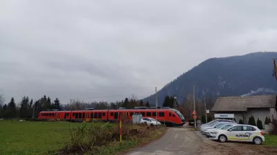 Medno železni&scaron;ka postaja
