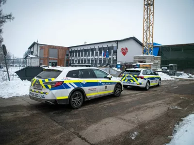 Napadalec na dijakinjo v prevzgojni dom: želel je, da bi ga drugi posnemali
