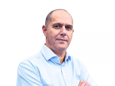  04.11.2019 &ndash; red. prof. dr. Jože P. Damijan, ekonomist &ndash; redni profesor Ekonomske fakultete Univerze v Ljubljani in nekdanji politik - podpredsednik Strate&scaron;kega sveta za gospodarstvo pri predsedniku vlade, predsednik vladnega Odbora za reforme in minister za razvoj //FOTO: Matjaž Ru&scaron;t------COLORNA BELI PODLAGIZA KOLUMNOV PERMANENT !!!