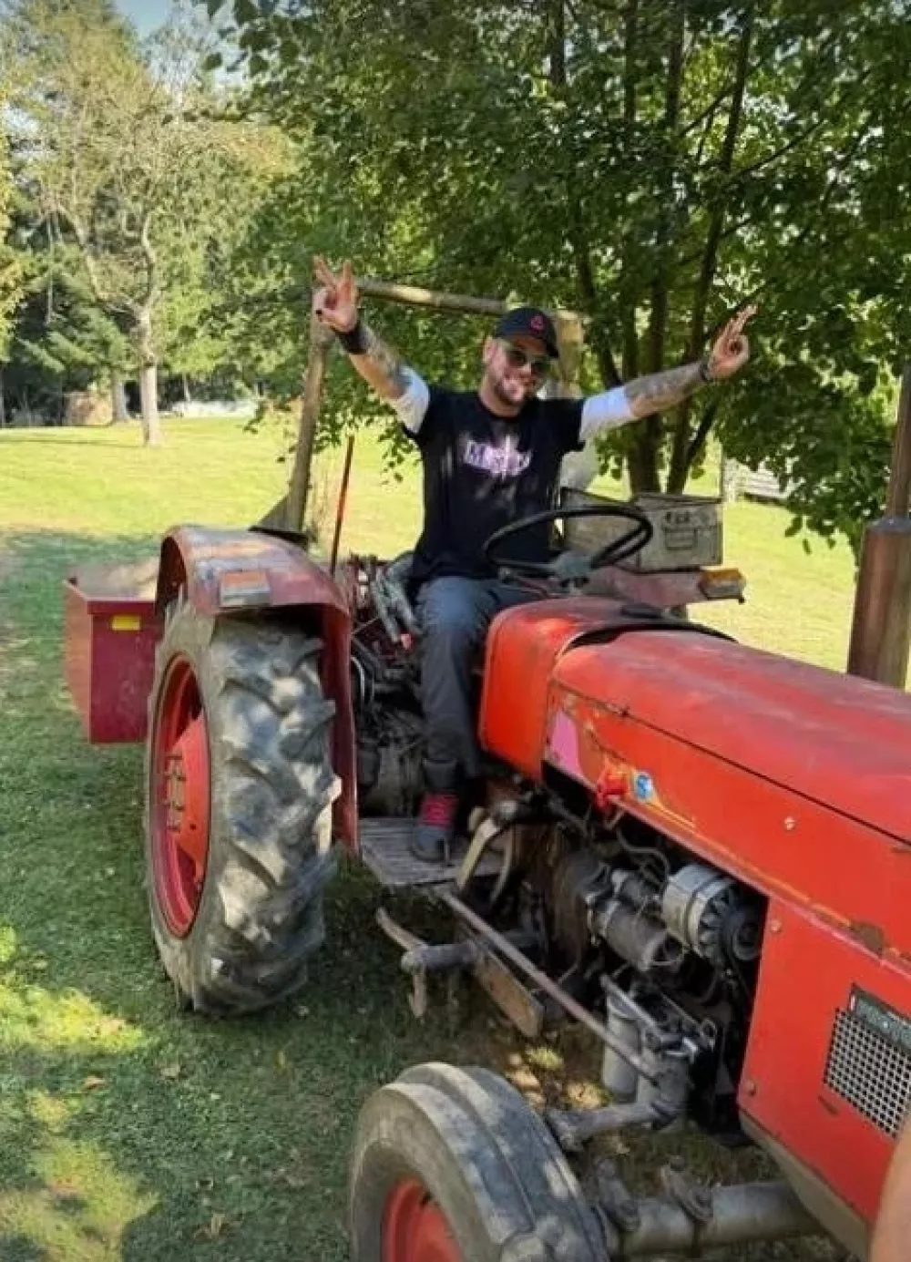 Tomi Meglič F instagram Tonija Megliča