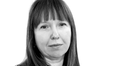 Nina Knavs- Redakcija Dnevnik 2024 - portreti za komentarje in kolumne - kolumnisti - komentatorji &ndash; novinarji - portret //FOTO: Luka Cjuha