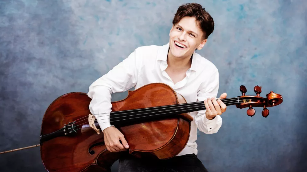 27-letni Jeremias Fliedl, prodoren avstrijski violončelist F Julia Wesely