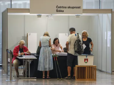 - 07.07.2026. - Predčasno glasovanje za Referendum o spremenjenem parkirnem odloku. Gospodarsko razstavi&scaron;če Ljubljana.//FOTO: Bojan Velikonja