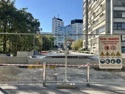 Kaj se dogaja z nadhodom pri Kardeljevi plo&scaron;čadi? Prenova &scaron;e traja