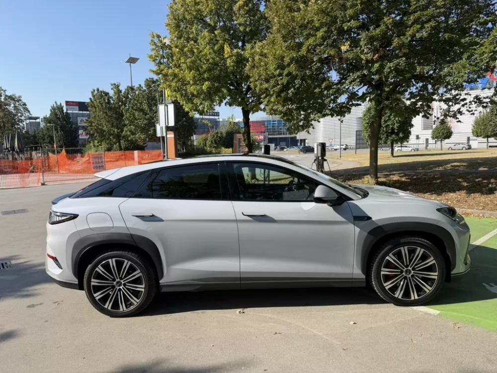 BYD SEALION 7