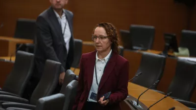 - Mateja Ribič ministrica za demografijo, družino in socialne zadeve,- 18.09.2026. - Izredna seja DZ RS, na kateri s obravnavali predlog zakona o začasnih ukrepih za učinkovitejše izvajanje sistema dolgotrajne oskrbe.//FOTO: Bojan Velikonja