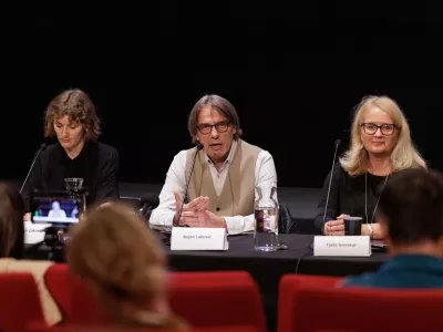 Vodja strokovnega programa festivala Veronika Zakonj&scaron;ek, direktor FSF Bojan Labović ter vodja projekta in trženja Tja&scaron;a Smrekar so včeraj v ljubljanskem Kinodvoru predstavili prihajajoči 29. FSF Portorož. F Matjaž Ru&scaron;t 