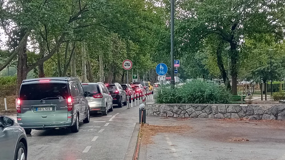 Dogodki v Hali Tivoli povzročajo zastoje, letos zaznali že 922 kr&scaron;itev