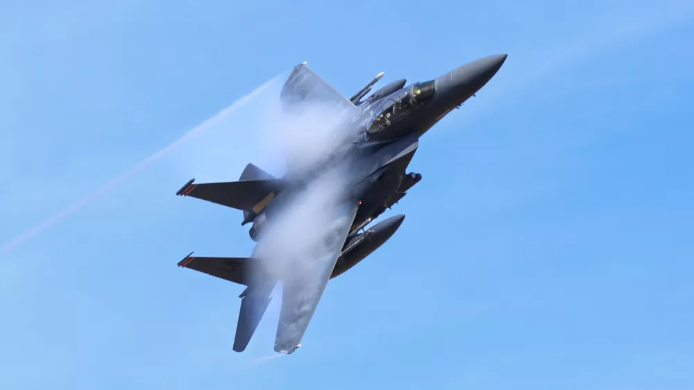 Low level pass by an F15 fighter jet, through the Mac loop in Wales, UK.