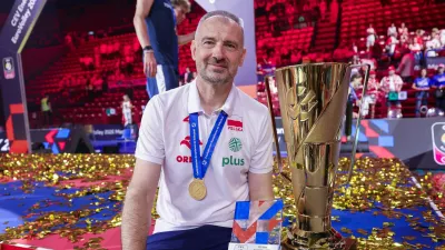 26.09.2026 MEDIOLAN WLOCHY (MILAN ITALIA) UNIPOL FORUM SIATKOWKA MEZCZYZN MISTRZOSTWA EUROPY W SIATKOWCE FINAL RUNDA FINALOWA (CEV EUROVOLLEY 2026 MEN FINAL ROUND FINAL MATCHES MEN'S VOLLEYBALL GAME POLAND - FRANCE) MECZ POLSKA - FRANCJANZ. NIKOLA GRBIC PUCHAR NAJLEOSZY TRENER TURNIEJU,Image: 1138615479, License: Rights-managed, Restrictions:, Model Release: no 