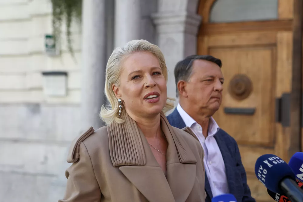 Najava kandidature za župana Ljubljane2.9.2026 - mag. Ur&scaron;ka Klakočar Zupančič in dr. Anton Rop - izjava za medije pred jesenskimi volitvamiFoto: Luka Cjuha