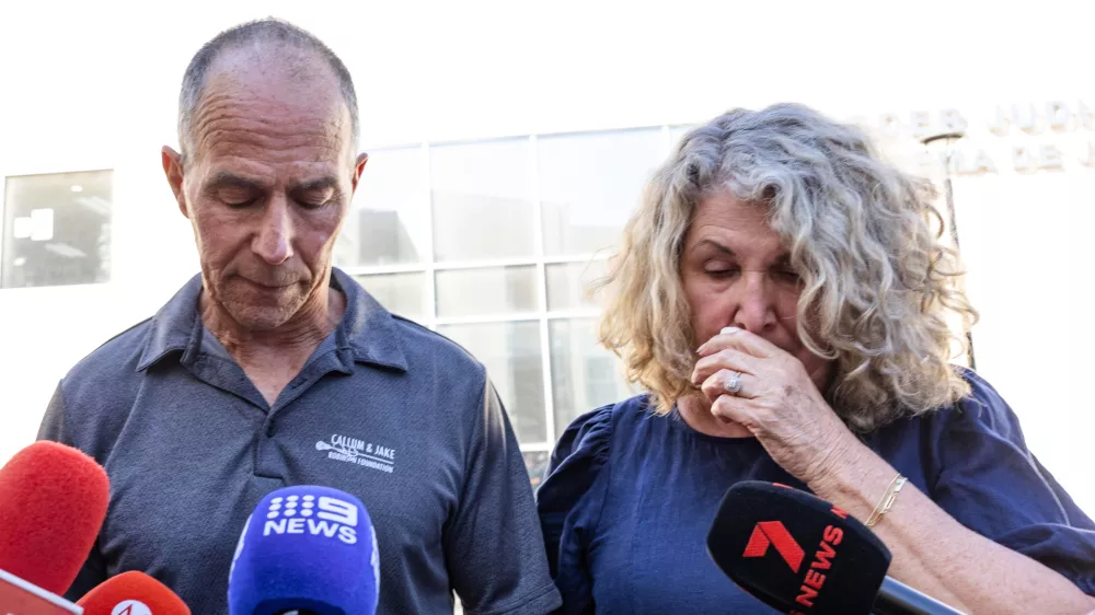 Debra and Martin Robinson, parents of Australian brothers Callum and Jake Robinson, pause during a news conference after the trial of the men accused of murdering the brothers and an American friend, in Ensenada, Mexico, Friday, Oct. 9, 2026. (AP Photo/Karen Castaneda)