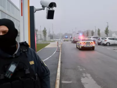 Pov&scaron;etova že sameva: Specialci so bili na ulicah, zaporniki pa na poti v novi zapor