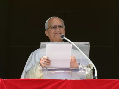 Pope Leo leads the Angelus prayer from the window of the Apostolic Palace at the Vatican, October 11, 2026. Vatican Media/Elisabetta Trevisan/&shy;Handout via REUTERS  ATTENTION EDITORS - THIS IMAGE WAS PROVIDED BY A THIRD PARTY.