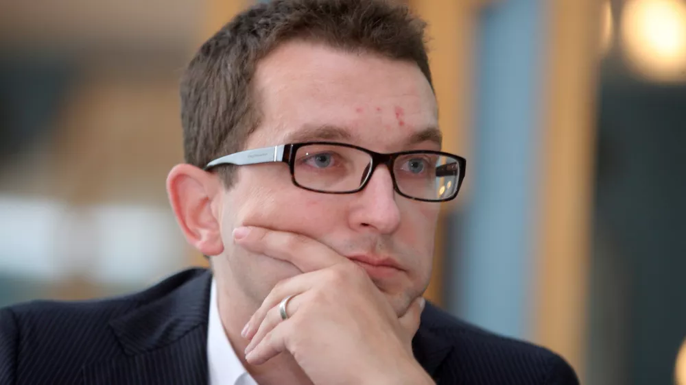 predsednik strokovne komisije za programske vsebine medijev Marko Milosavljevič,- Javna tribuna o novem medijskem zakonu, organiziral Mednarodni medijski center IMC v sodelovanju s Sindikatom novinarjev Slovenije,///FOTO: Luka Cjuha