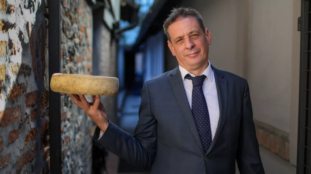 - 29.09.2026. - Mark Jaklič, tehnolog za sire in mlečne izdelke,//FOTO: Bojan Velikonja
