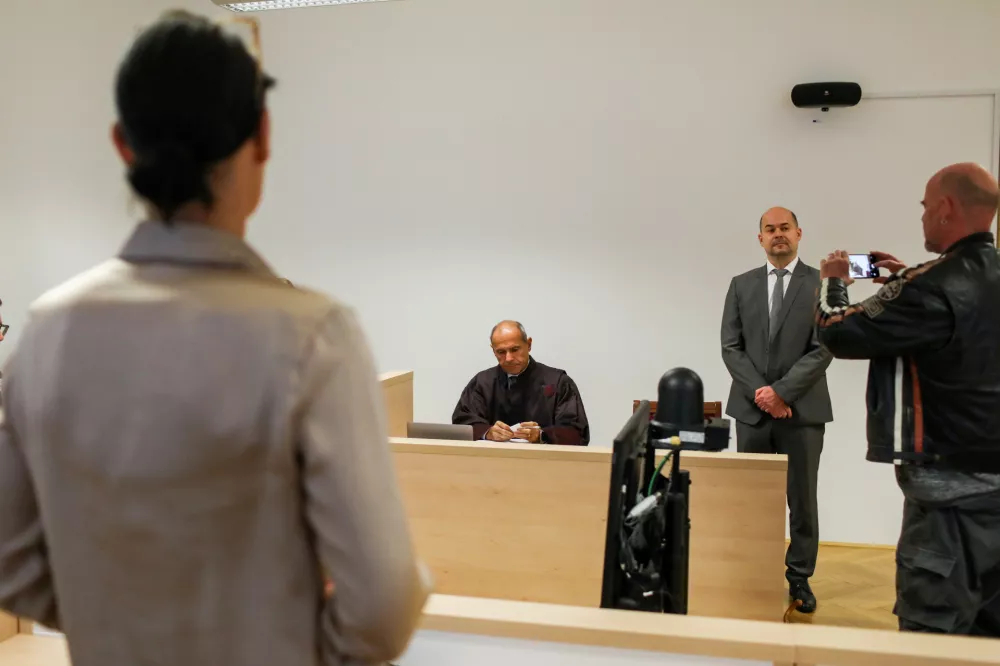 - Dominika &Scaron;varc Pipan,- Simon Starček,- 12.10.2026. - Predobravnavni narok zoper biv&scaron;o ministrico Dominiko &Scaron;varc Pipan v tožbi s strani Simona Starčka, biv&scaron;ega vodjo investicij na ministrstvu za pravosodje.//FOTO: Bojan Velikonja