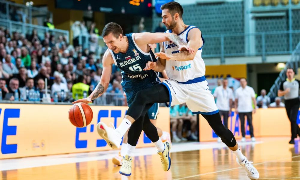 Gregor Hrovat, Slovenija, Če&scaron;ka