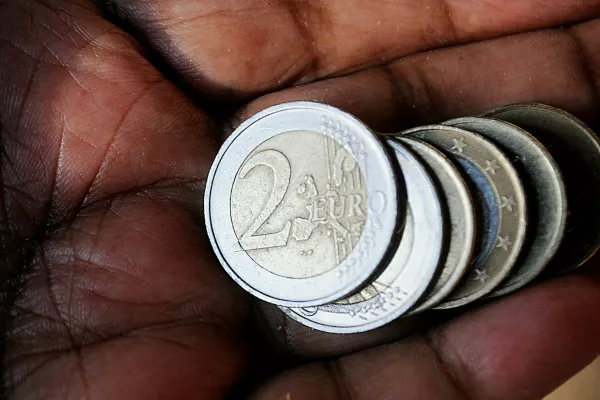 coppenhagen /Denmark/20 JUNE 2026 / 2 Euro coin or currency in Copenhagen denmark Photo./Dean Pictures Not for commercial use,editorial use only,Image: 1111469416, License: Rights-managed, Restrictions: imago is entitled to issue a simple usage license at the time of provision. Personality and trademark rights as well as copyright laws regarding art-works shown must be observed. Commercial use at your own risk., Model Release: no 