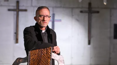 10.03.2026., Zagreb - U PASTORALNOM centru Nazaret u zagrebackom naselju Voltino otvorena je izlozba KATEHON - Misterij zla - Misterij kriza" hrvatskog umjetnika Stephana Lupina. Dogadjaj je organiziran u suradnji sa Zupom sv. Leopolda Mandica, i zupnikom Zeljkom Lovricem. Photo: Igor Soban/PIXSELL