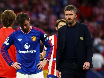 Soccer Football - UEFA Champions League - Atletico Madrid v Manchester United - Riyadh Air Metropolitano, Madrid, Spain - October 13, 2026 Manchester United manager Michael Carrick looks dejected after the match REUTERS/Susana Vera