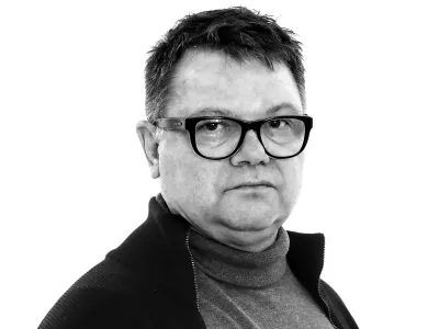 Miha &Scaron;tamcar- Redakcija Dnevnik 2024 - portreti za komentarje in kolumne - kolumnisti - komentatorji &ndash; novinarji - portret //FOTO: Luka Cjuha