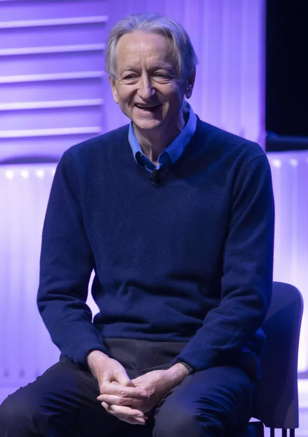 August 12,, 2025 - Las Vegas, Nevada, USA - GEOFFREY HINTON, Turing Award winner and ''Godfather of AI,'', engages in a fireside chat at Ai4 2025, North America's largest artificial intelligence industry conference.,Image: 1029095564, License: Rights-managed, Restrictions:, Model Release: no / Foto: Brian Cahn Via Profimedia