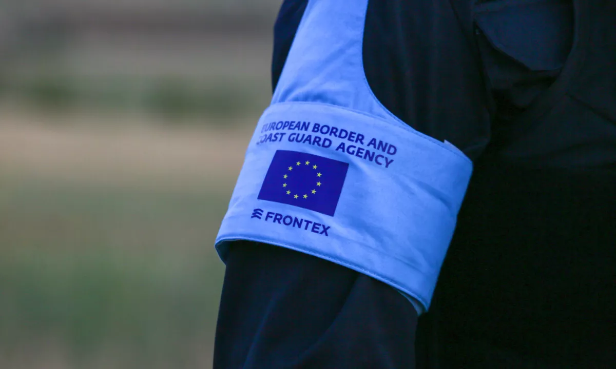 EU želi vrniti vse več migrantov, Frontexu pa je zmanjkalo denarja za pomoč pri vrnitvah