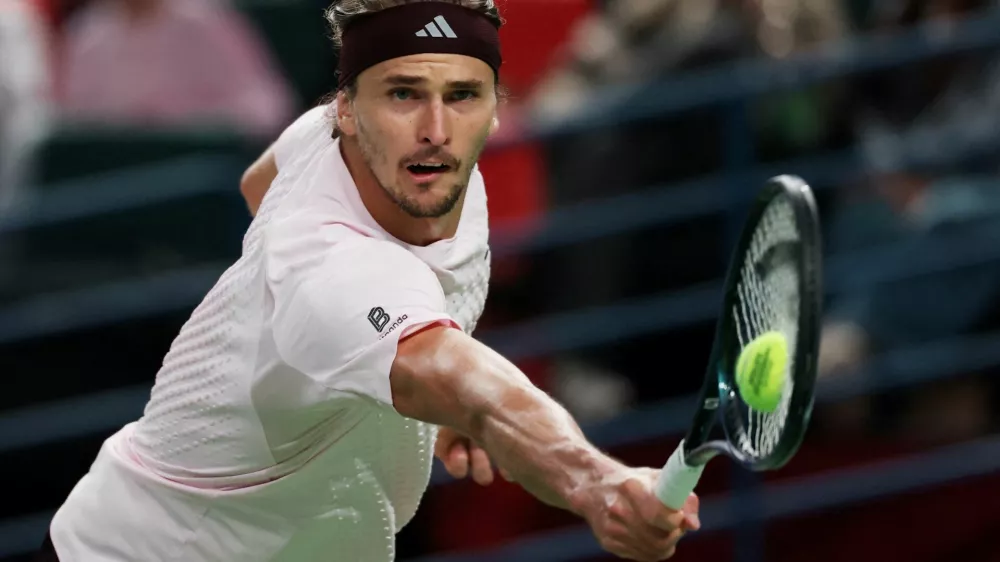 Tennis - ATP Masters 1000 - Shanghai Masters - Qizhong Forest Sports City Arena, Shanghai, China - October 13, 2026 Germany's Alexander Zverev in action during his round of 16 match against Kazakhstan's Alexander Bublik REUTERS/Tyrone Siu   TPX IMAGES OF THE DAY