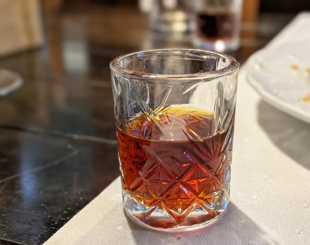 Hi&scaron;ni "j&auml;germeister", Gostilna Bistra
