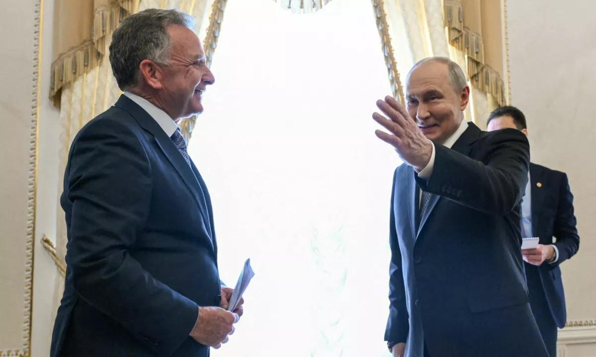Witkoff odprl pot tristranskemu srečanju in sprožil zgražanje