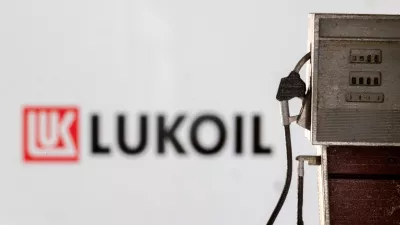 Bo ruski Lukoil lahko še naprej opravljal storitve v ZDA? Podaljšana izjema od sankcij