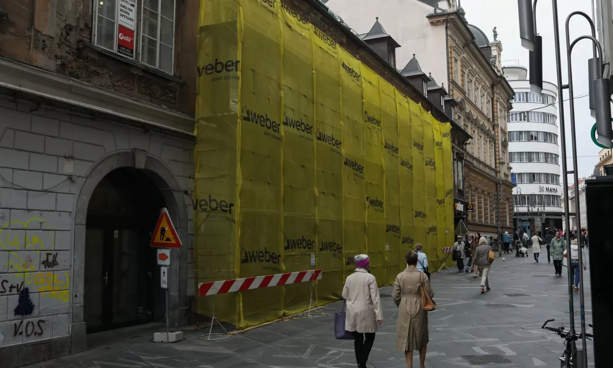 Inšpekcija ukrepala zaradi nevarne stavbe na Čopovi, postopek še ni končan